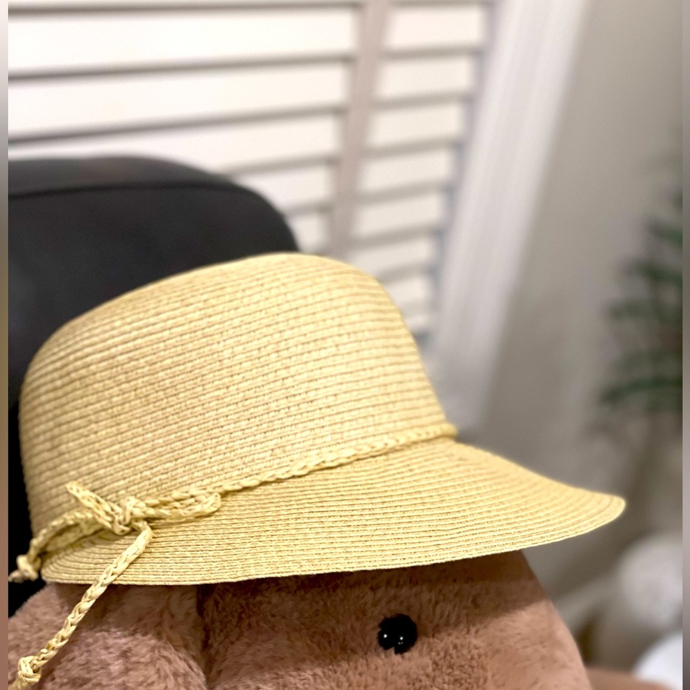 👒 BNWT Nine West Beach Hat, one size